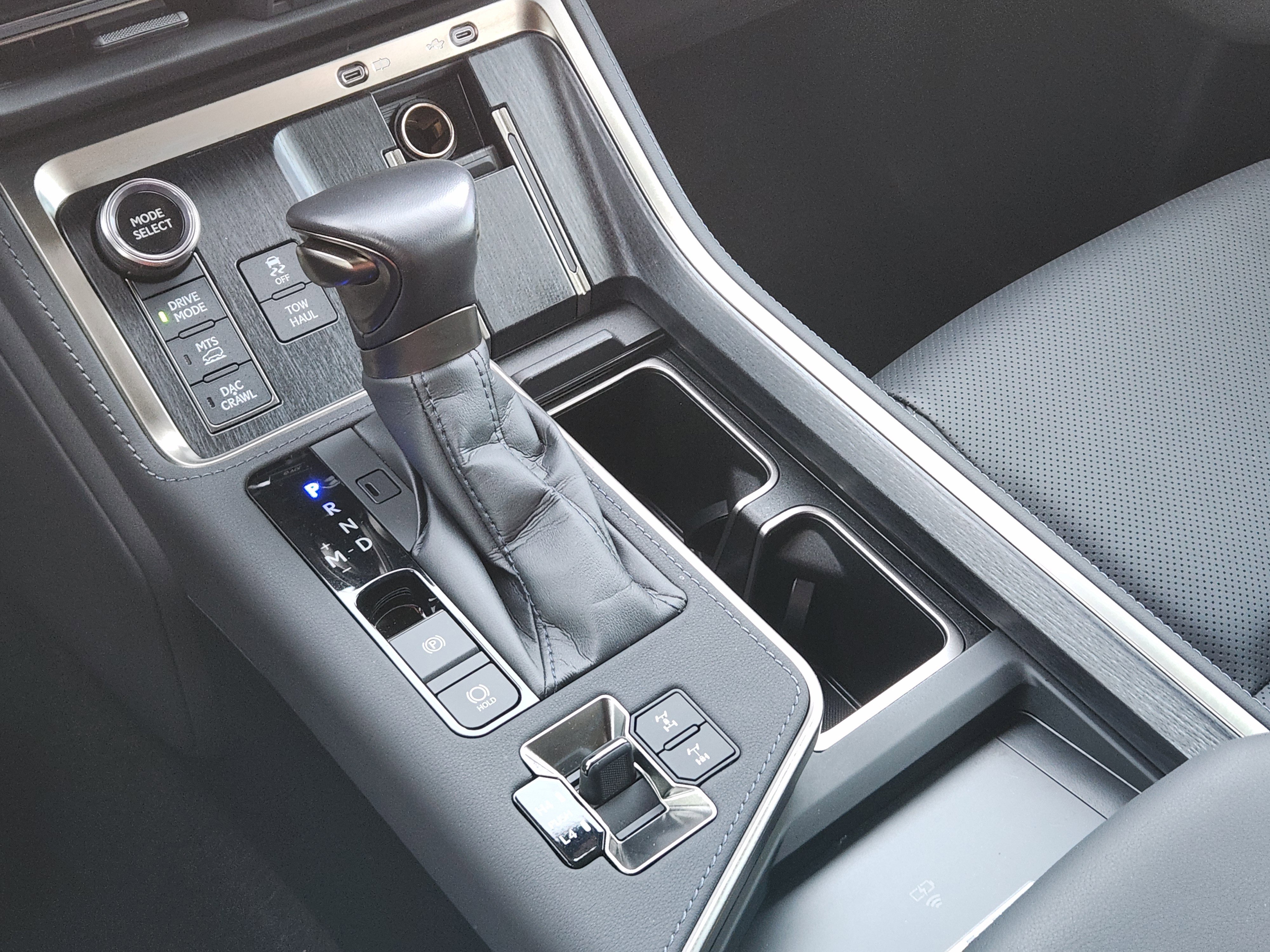 Used 2024 Lexus GX 550 550 Overtrail+ image 25