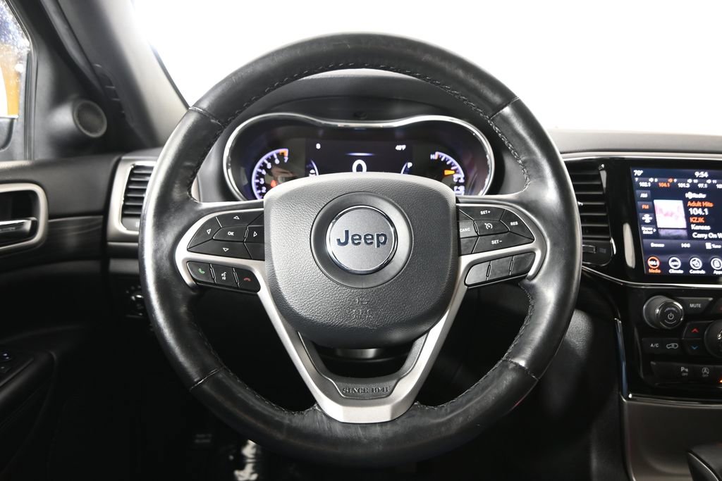 Used 2020 Jeep Grand Cherokee Altitude AWD/4WD image 34