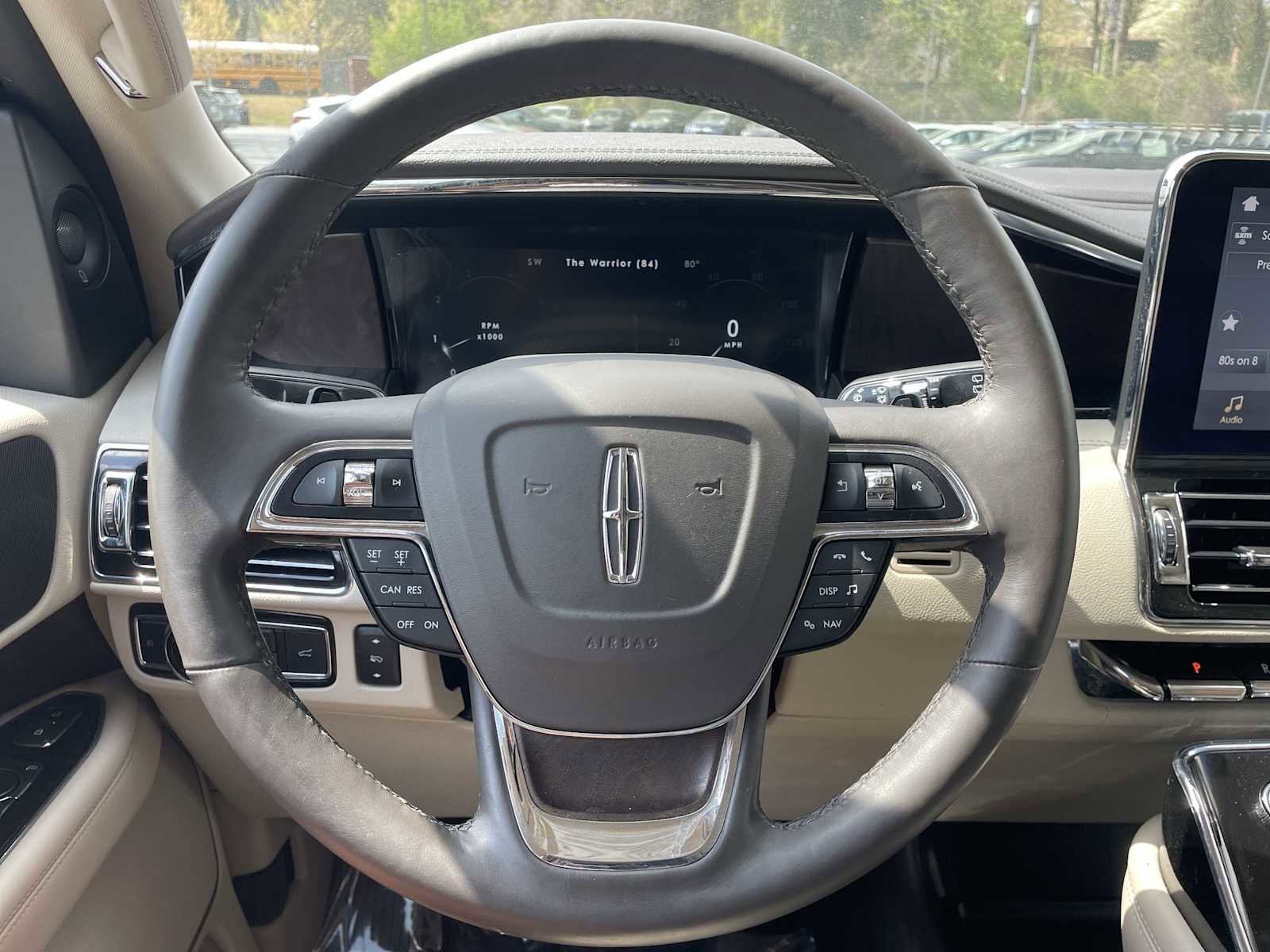 Used 2019 Lincoln Navigator Select image 14
