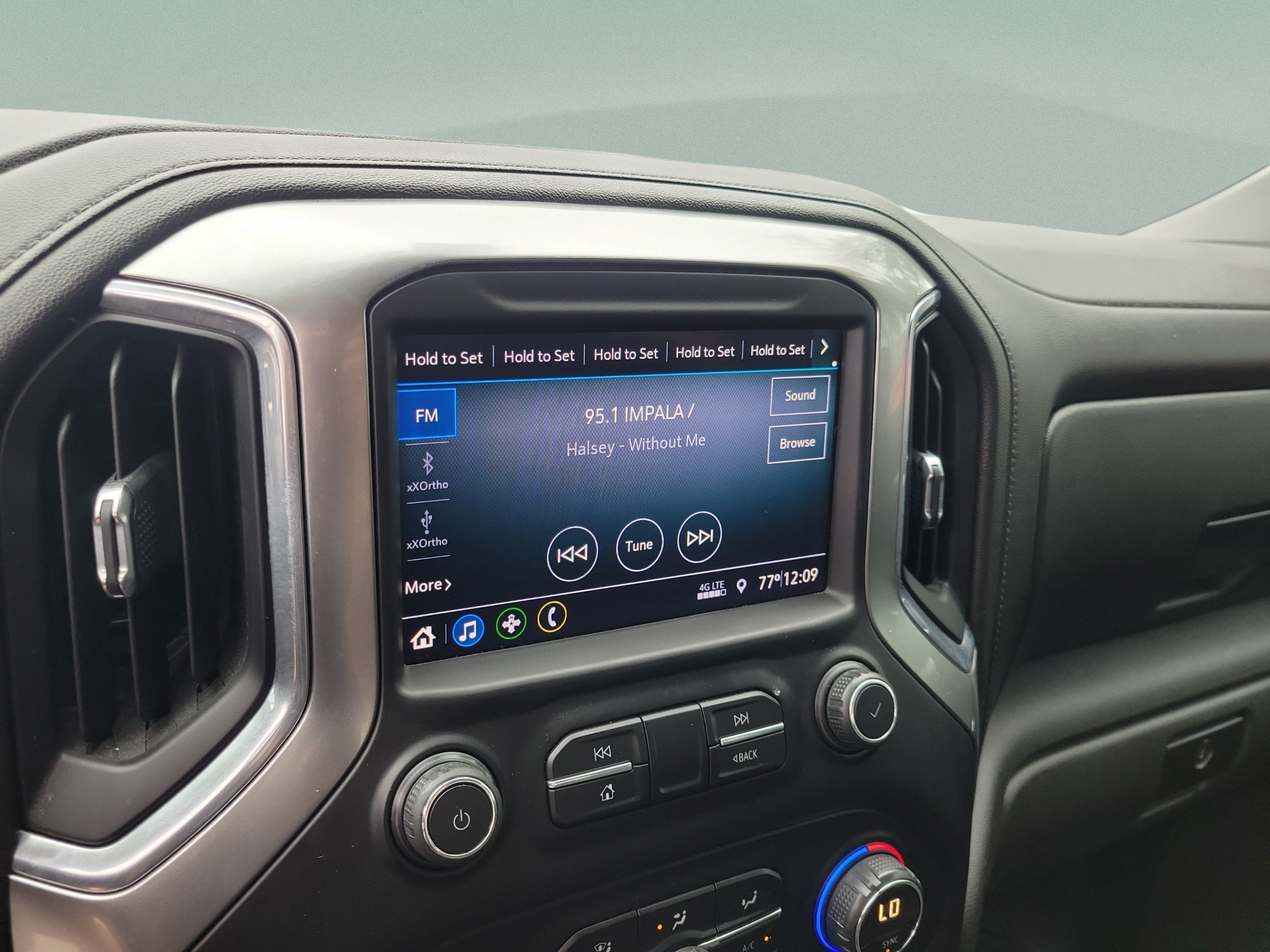 Used 2019 Chevrolet Silverado 1500 RST w/ All-Star Edition RWD image 28
