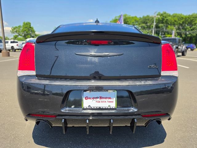 Used 2015 Chrysler 300 Limited w/ Driver Convenience Group RWD image 6