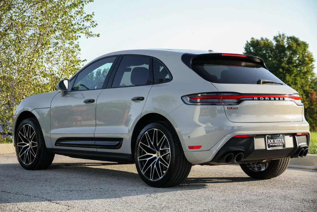 Certified 2023 Porsche Macan Turbo AWD/4WD image 3