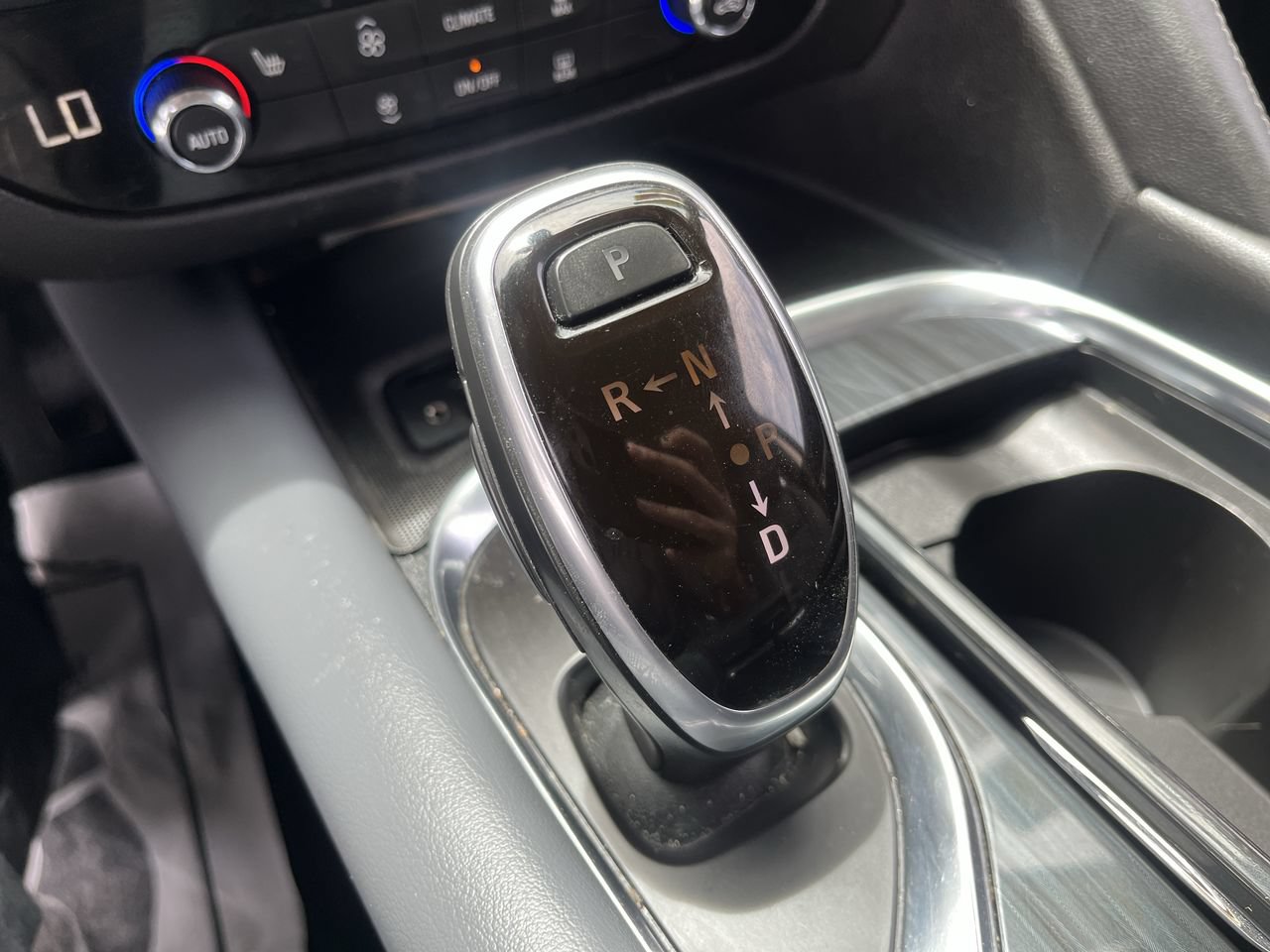 Used 2021 Buick Enclave Essence FWD image 14