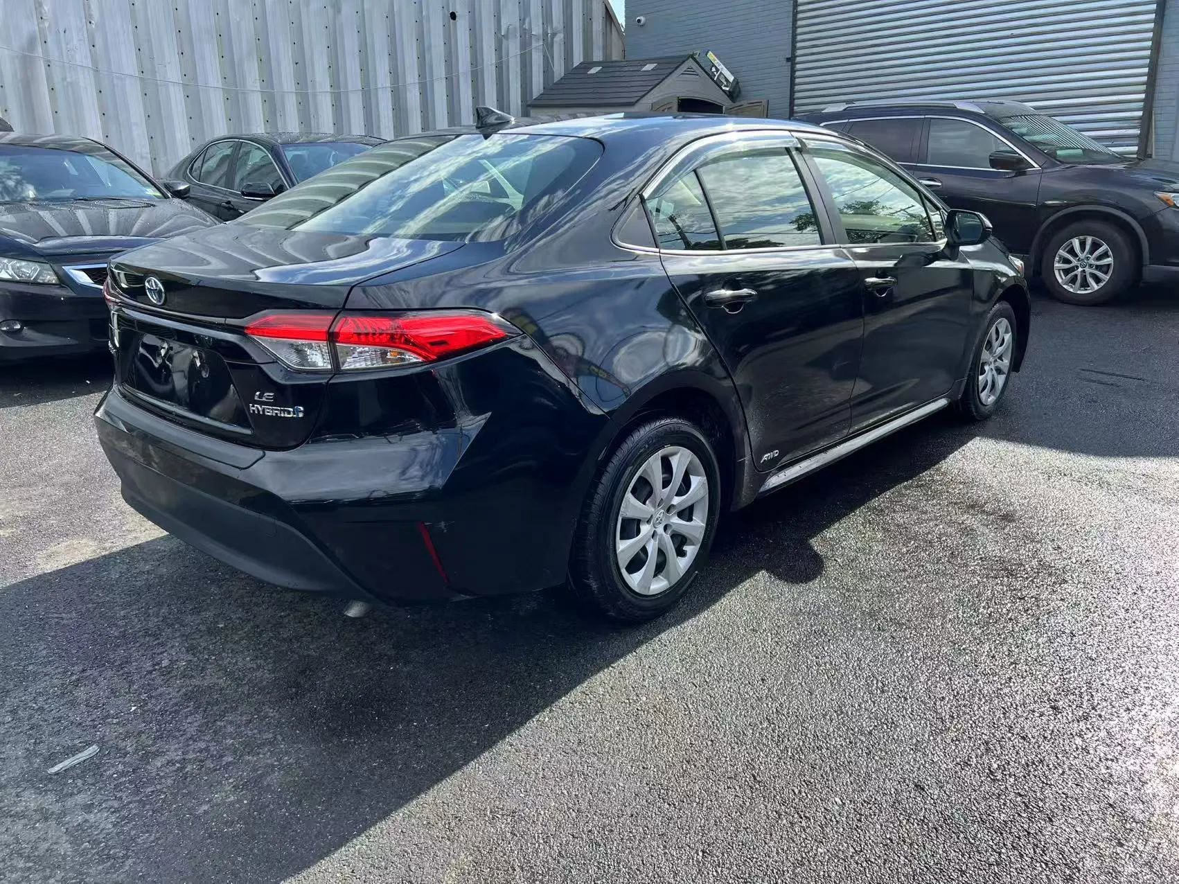 Used 2023 Toyota Corolla LE image 4