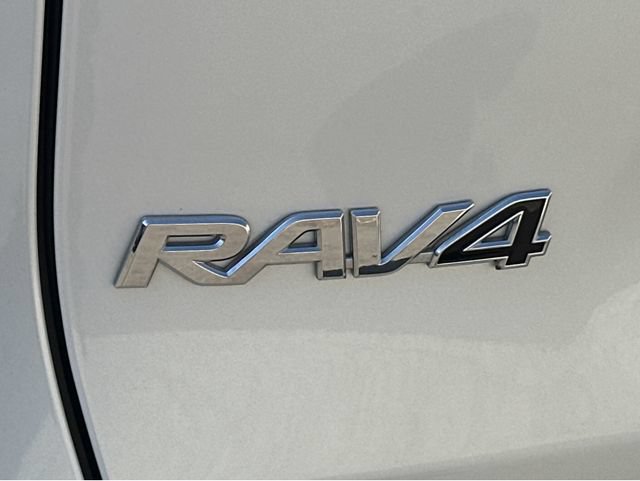 Used 2023 Toyota RAV4 XSE AWD/4WD image 41