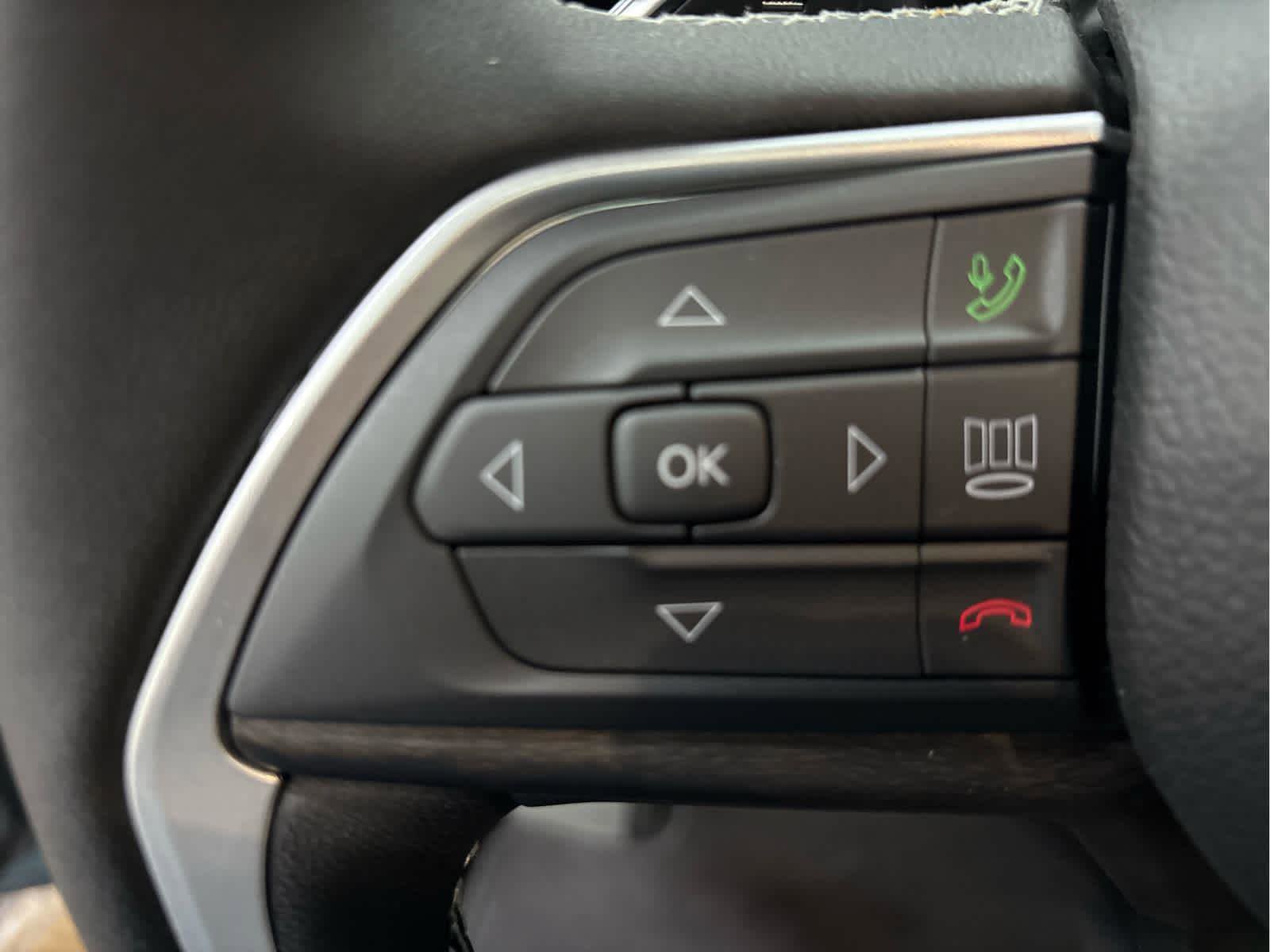 New 2026 Jeep Grand Cherokee L Limited w/ Luxury Tech Group II image 17