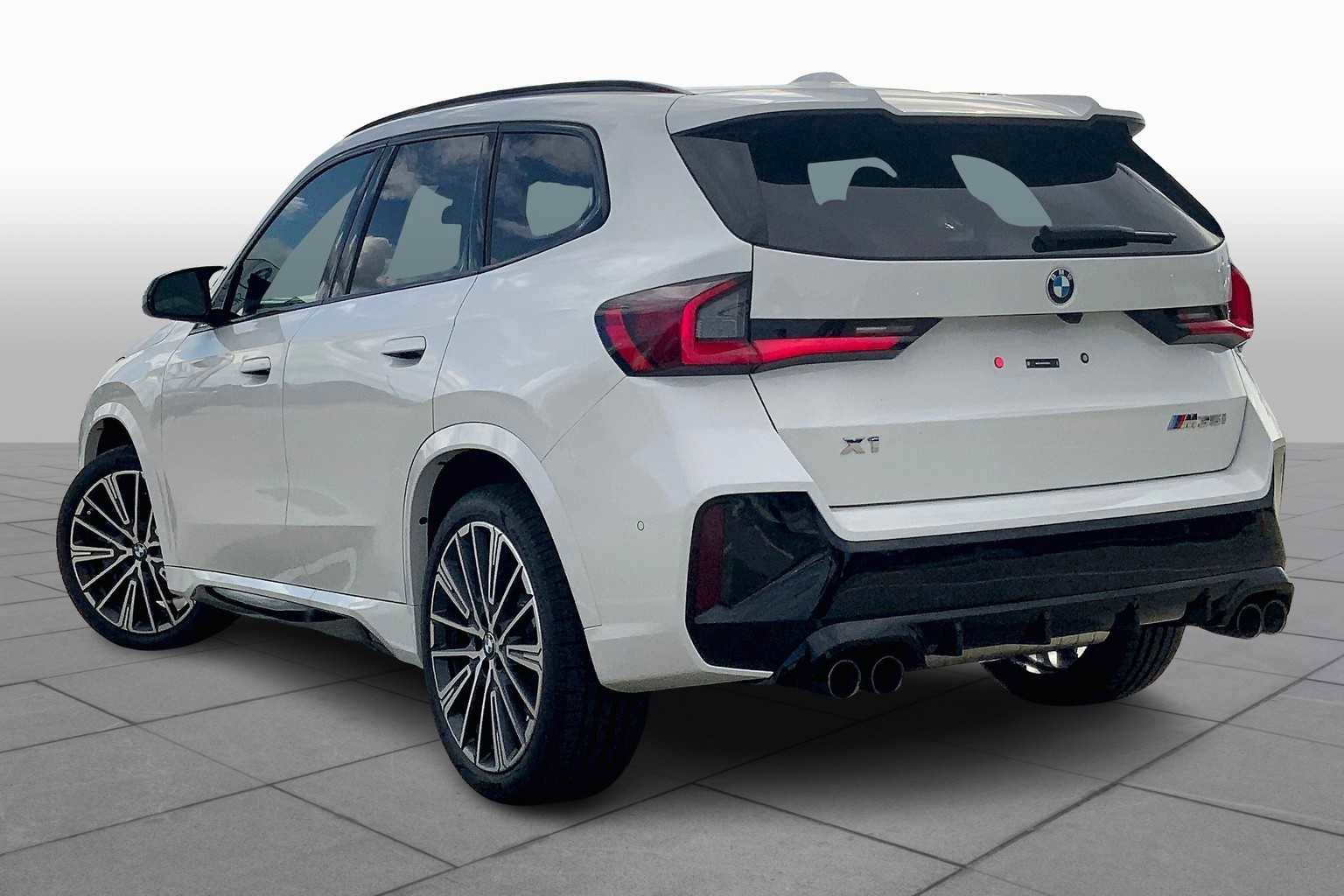 Used 2026 BMW X1 M35i w/ Technology Package image 12