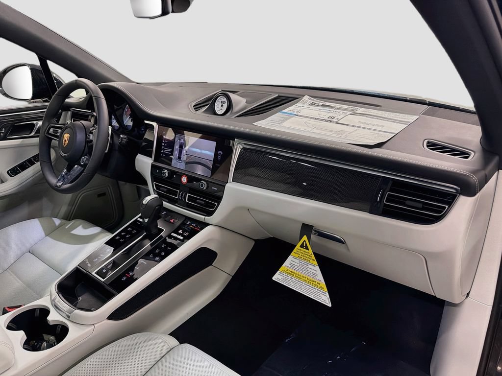 New 2026 Porsche Macan GTS AWD/4WD image 30