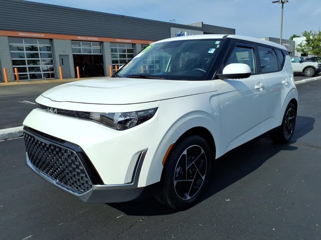 Used 2025 Kia Soul EX FWD image 3