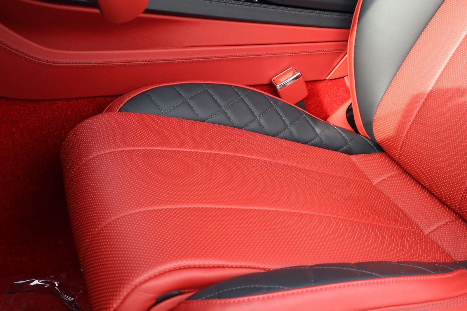 Certified 2024 Bentley Continental GT V8 image 8