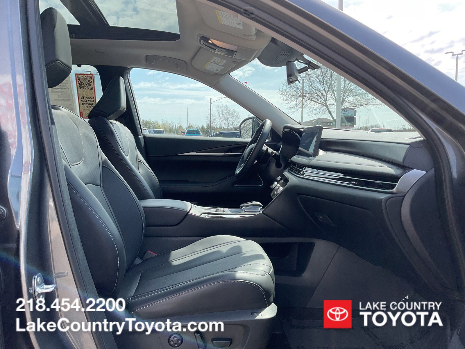 Used 2025 INFINITI QX60 Sensory AWD/4WD image 15