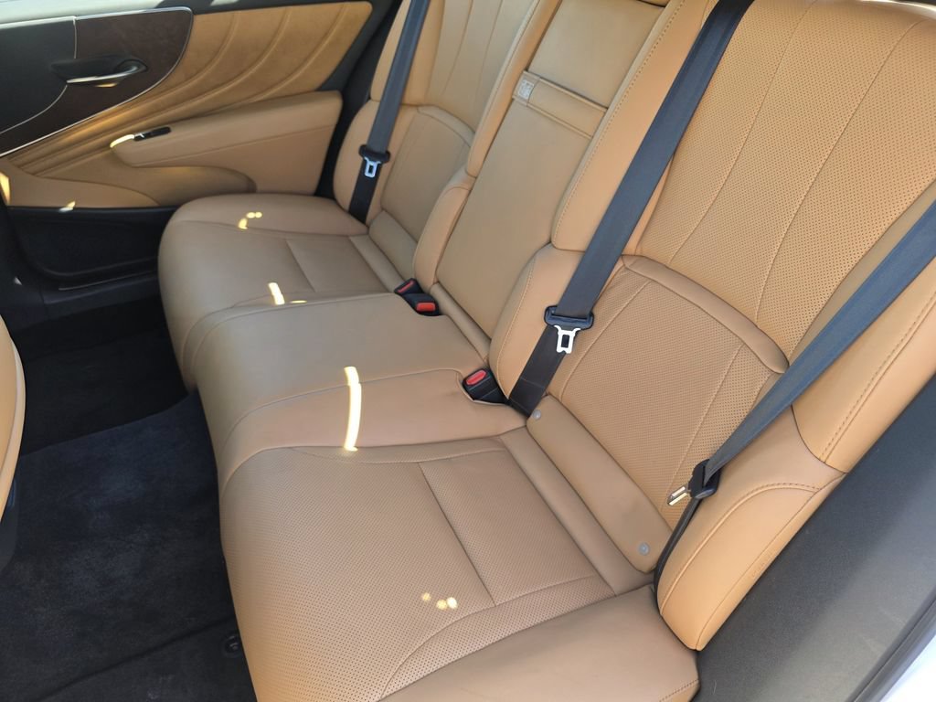 Certified 2024 Lexus LS 500 RWD image 20