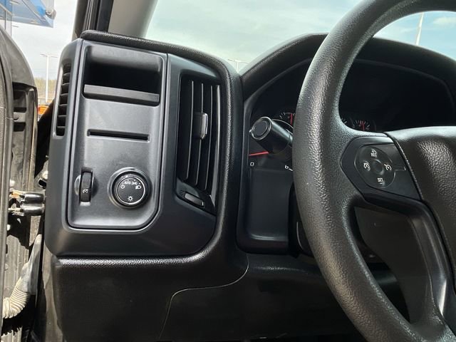 Certified 2017 Chevrolet Silverado 1500 Custom w/ Custom Convenience Package AWD/4WD image 17