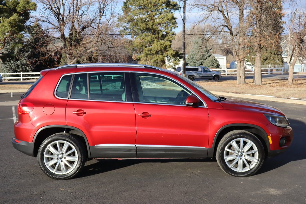 Used 2012 Volkswagen Tiguan S image 3