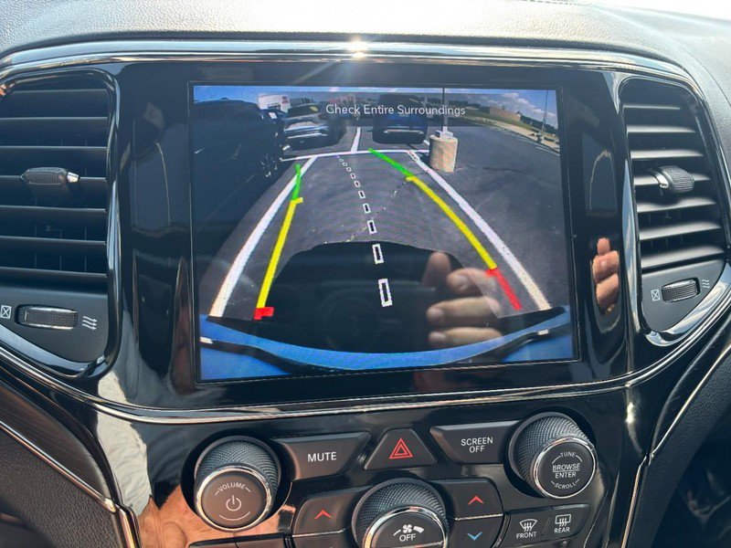 Used 2021 Jeep Grand Cherokee High Altitude AWD/4WD image 20