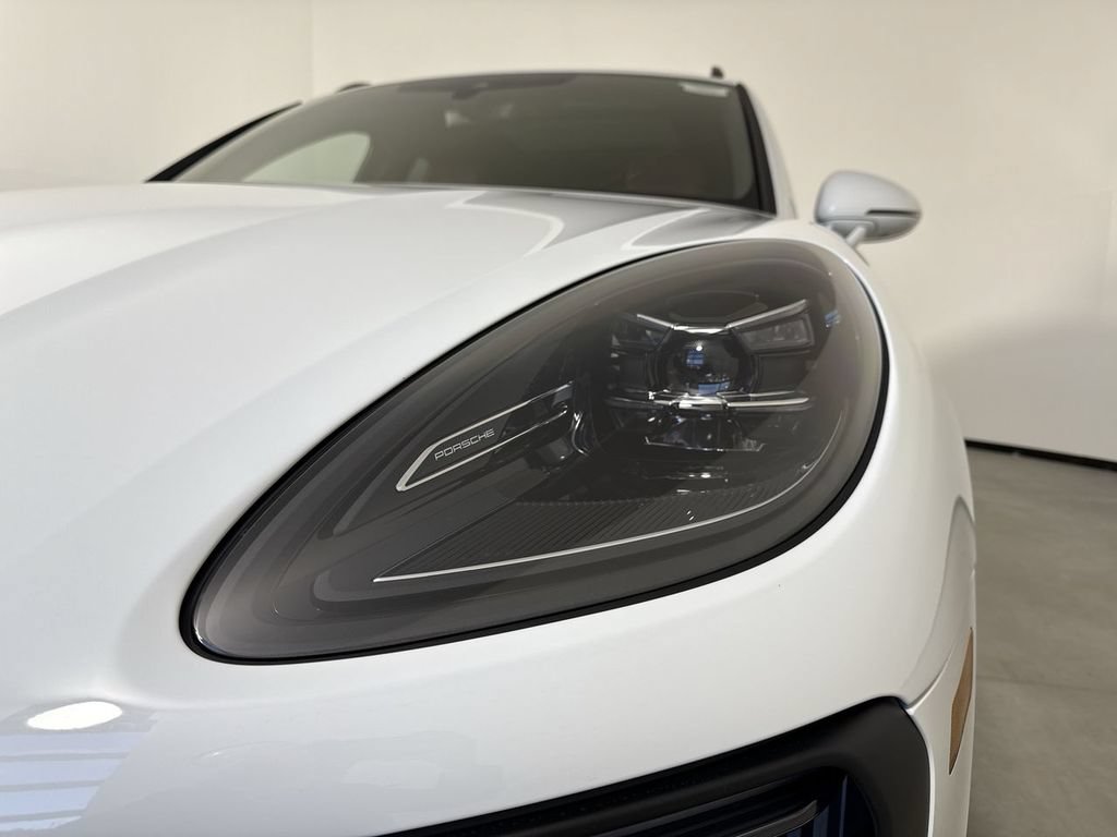 New 2026 Porsche Macan S AWD/4WD image 11