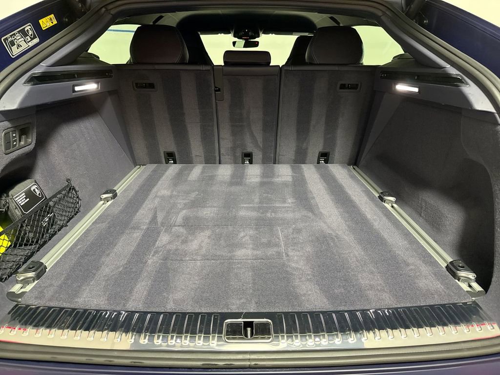 Used 2025 Lamborghini Urus SE image 94