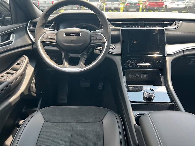 New 2025 Jeep Grand Cherokee L Altitude image 15