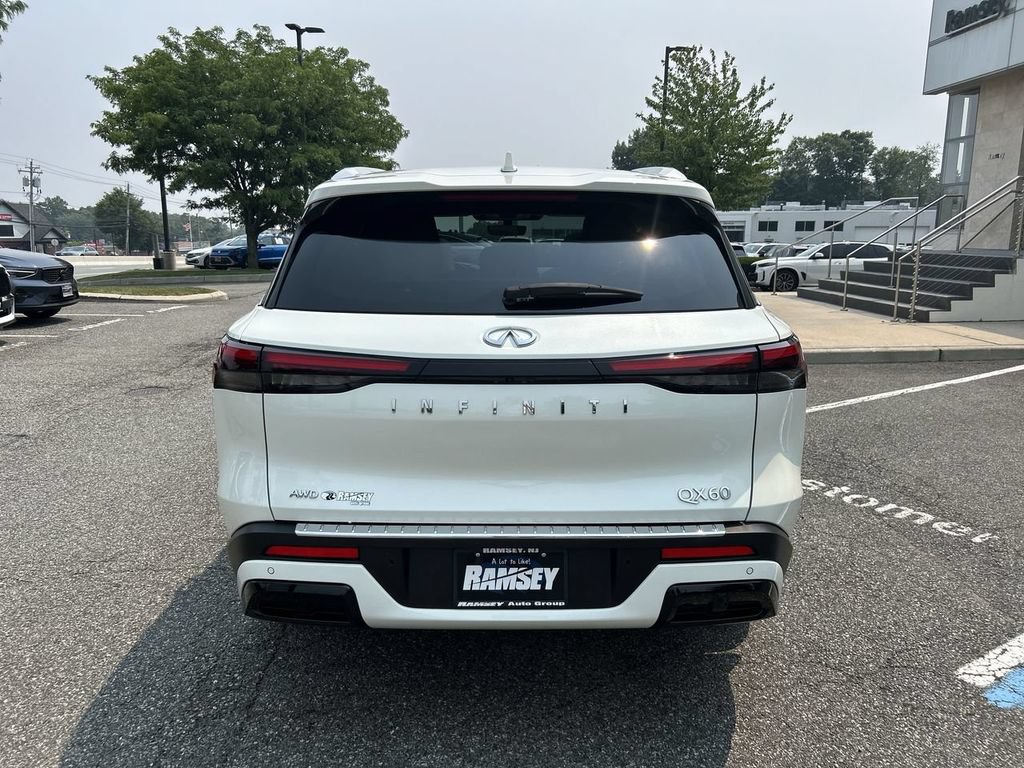 Certified 2023 INFINITI QX60 Luxe w/ Cargo Package AWD/4WD image 7