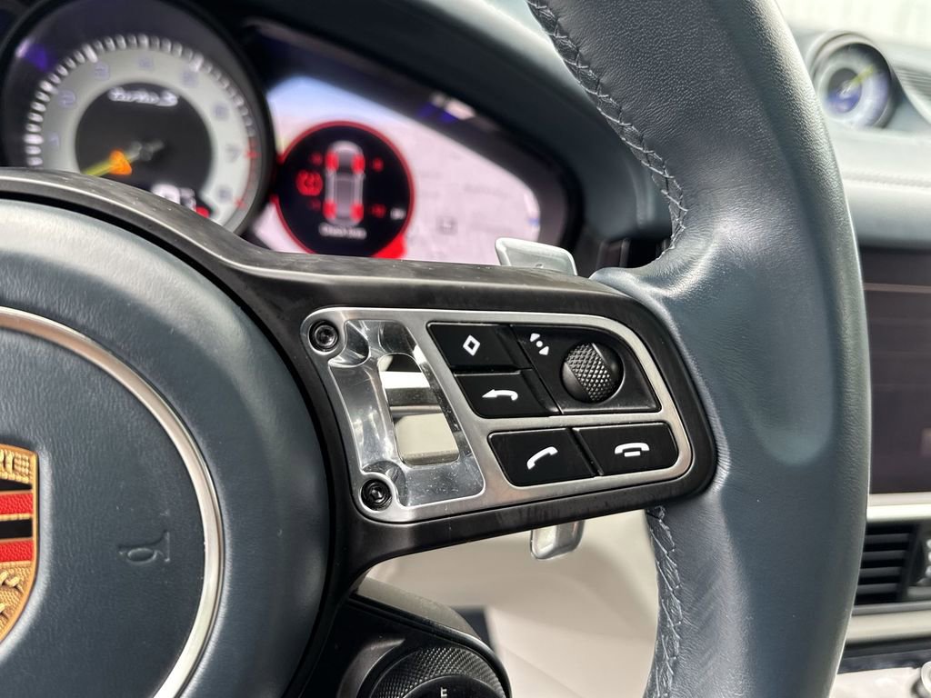 Used 2023 Porsche Cayenne Turbo S AWD/4WD image 18