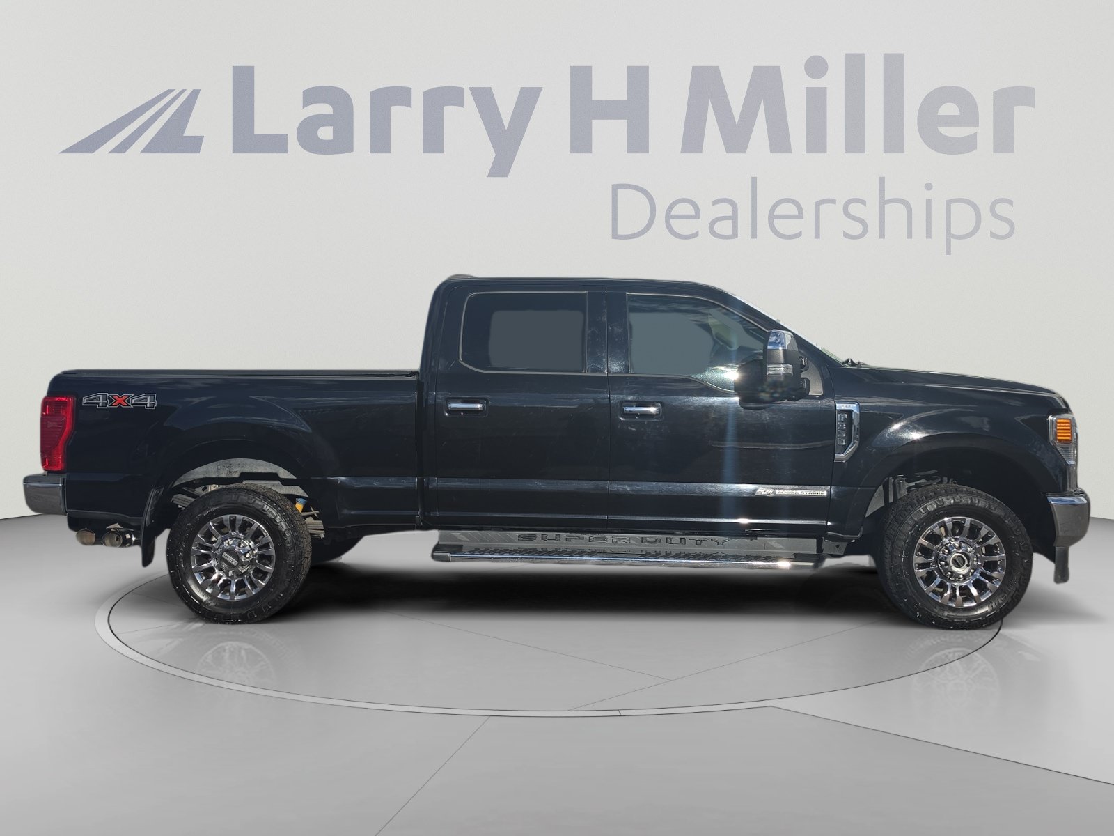 Used 2020 Ford F350 XLT w/ XLT Premium Package AWD/4WD image 6