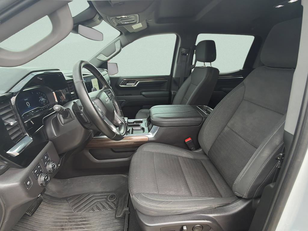 Used 2023 Chevrolet Silverado 1500 LT Trail Boss w/ Protection Package AWD/4WD image 17