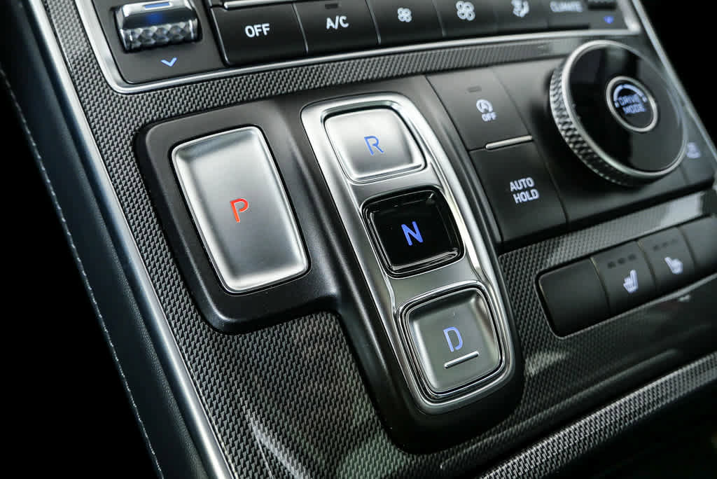 Certified 2023 Hyundai Santa Fe SEL w/ Premium Package image 18