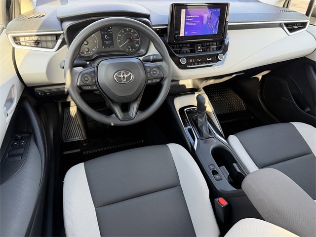 Used 2025 Toyota Corolla LE image 33