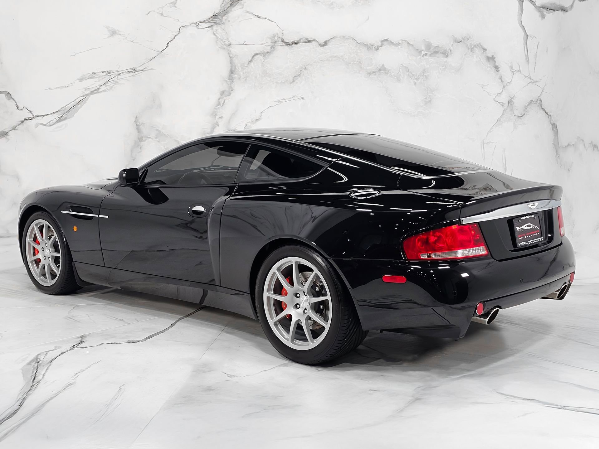 Used 2004 Aston Martin Vanquish RWD image 9