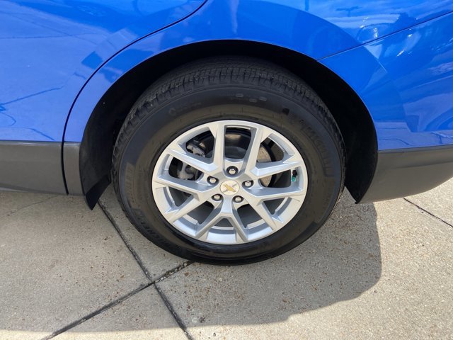 Used 2024 Chevrolet Equinox LS w/ LS Convenience Package FWD image 12