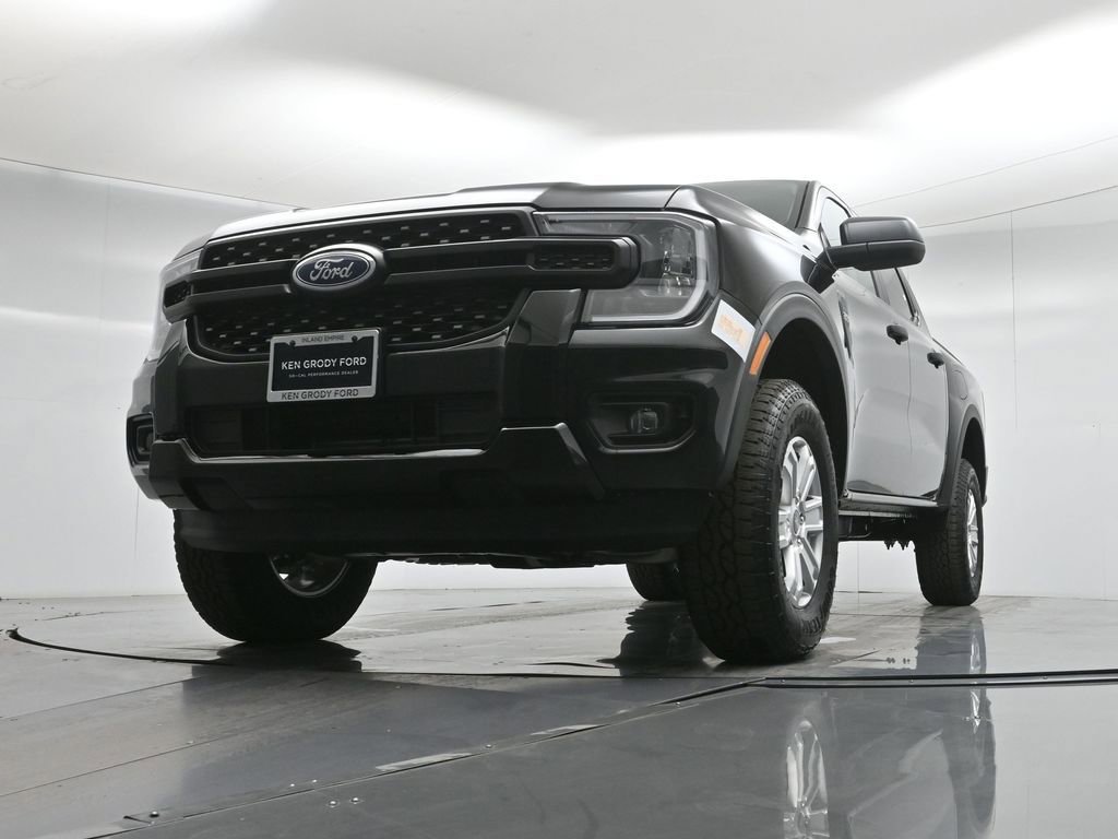 Used 2025 Ford Ranger XL image 43