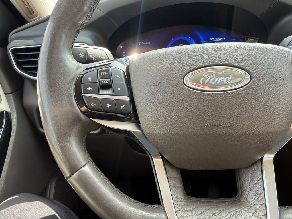 Used 2022 Ford Explorer Platinum w/ Equipment Group 601A image 14