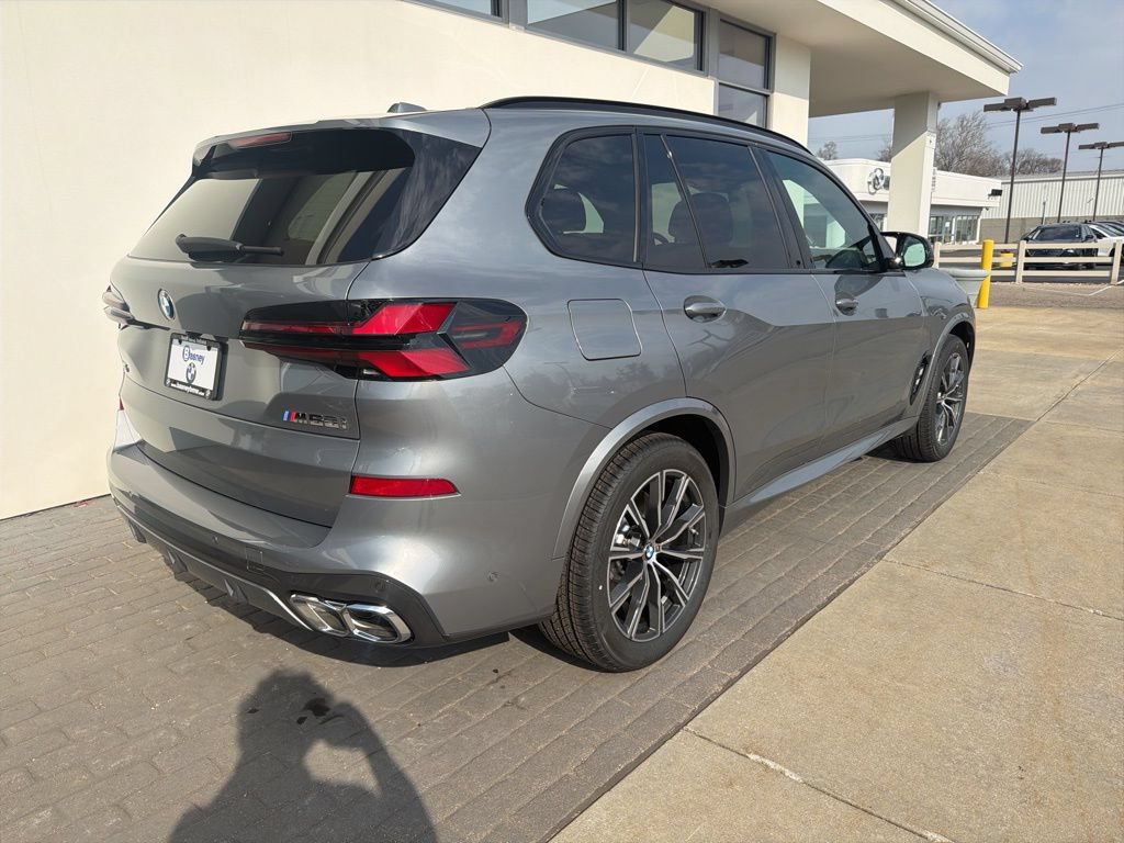 New 2026 BMW X5 M60i w/ Climate Comfort Package AWD/4WD image 5