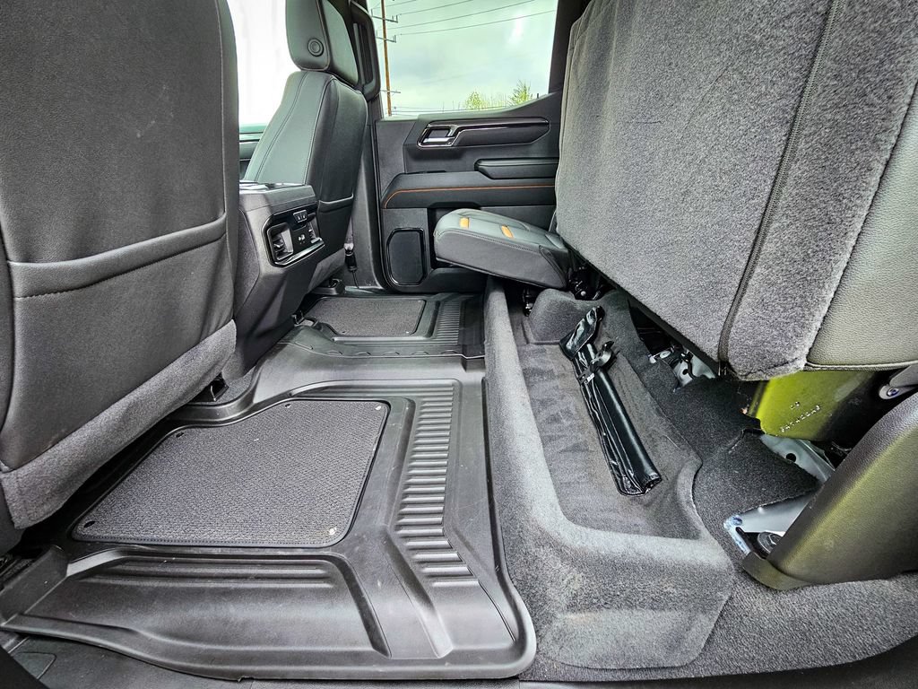 Used 2024 GMC Sierra 1500 AT4 w/ Technology Package AWD/4WD image 39