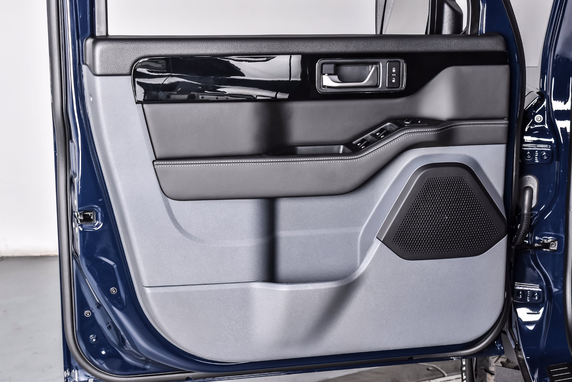 New 2026 INEOS Grenadier Station Wagon AWD/4WD image 11