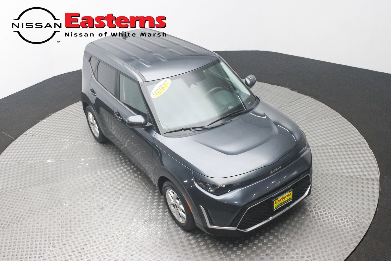 Used 2023 Kia Soul LX w/ LX Technology Package FWD image 3