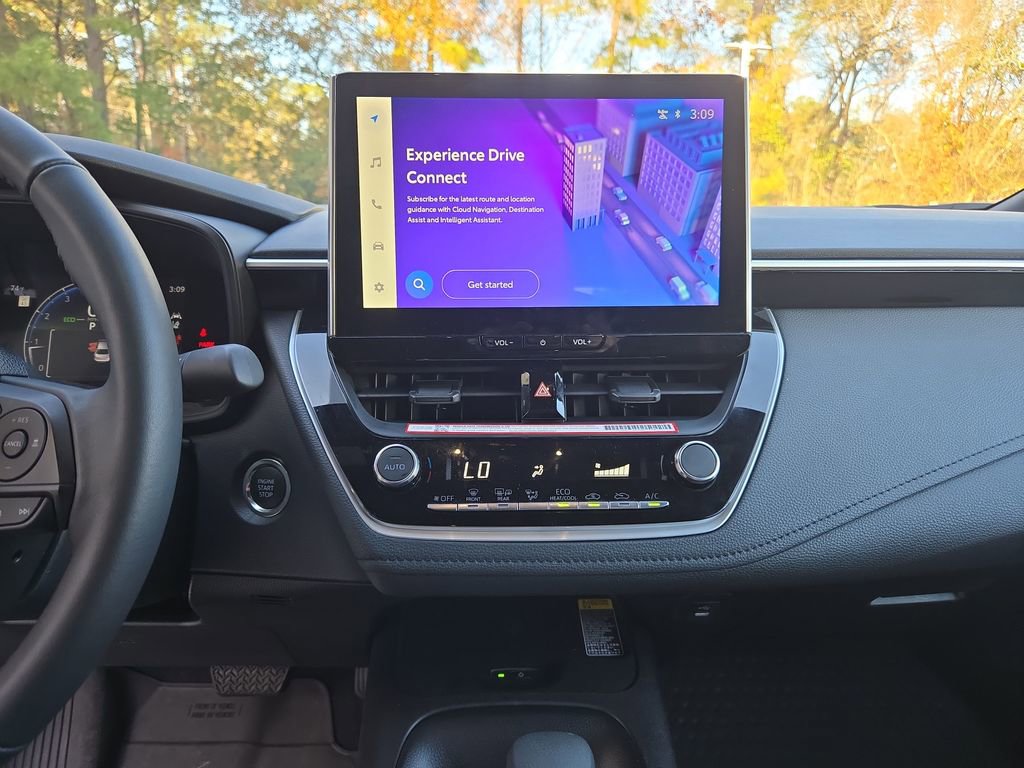 Certified 2025 Toyota Corolla SE image 22