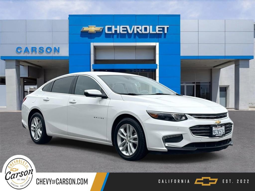 Used 2018 Chevrolet Malibu LT w/ Driver Confidence Package FWD image 1