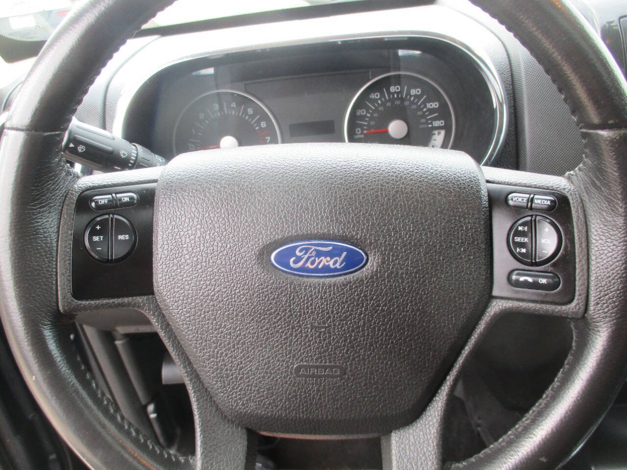 Used 2010 Ford Explorer XLT AWD/4WD image 20