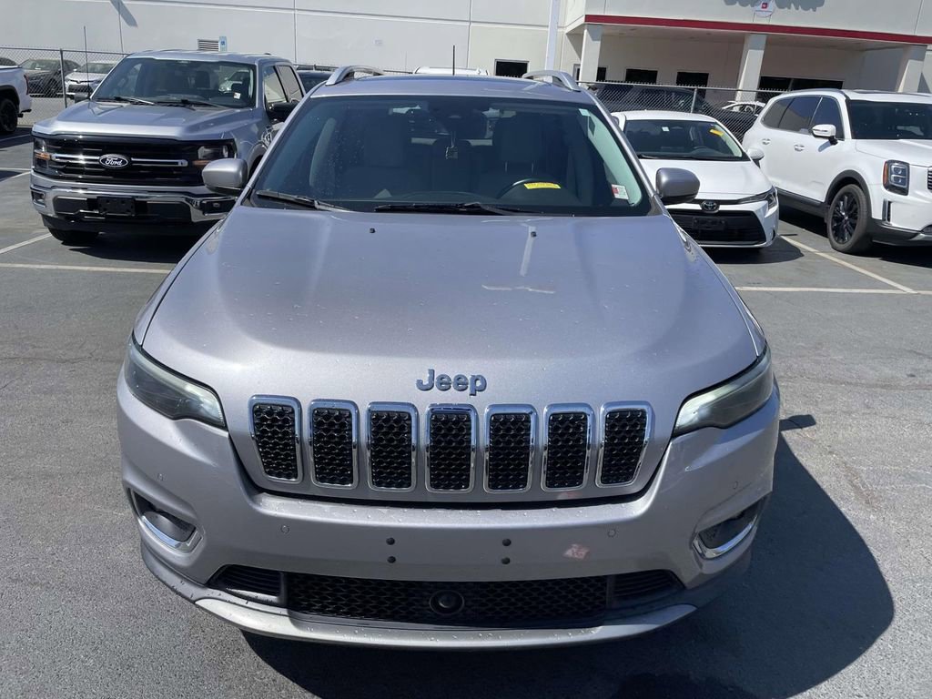 Used 2019 Jeep Cherokee Limited w/ Luxury Group image 3