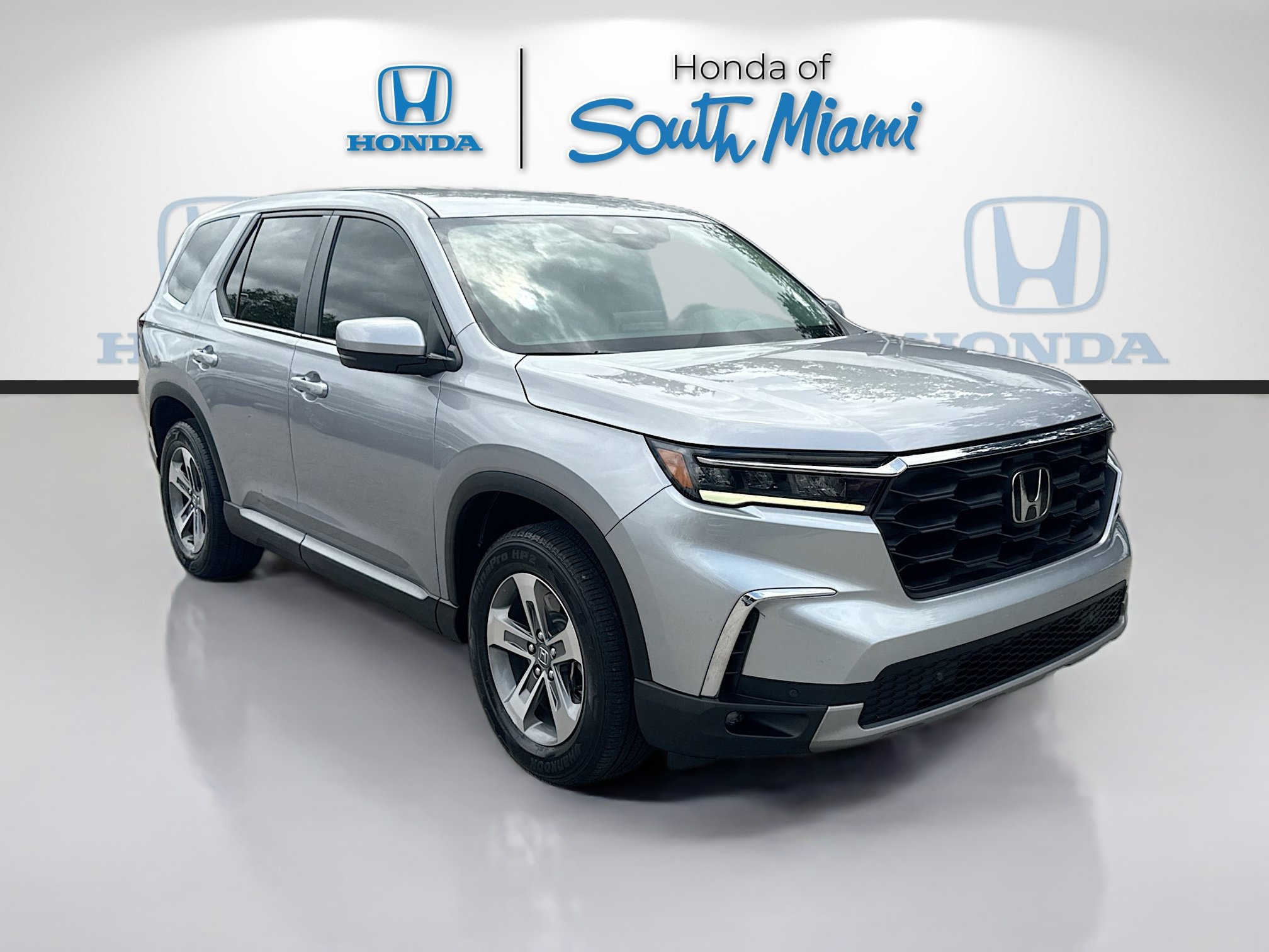 Certified 2024 Honda Pilot EX-L image 1