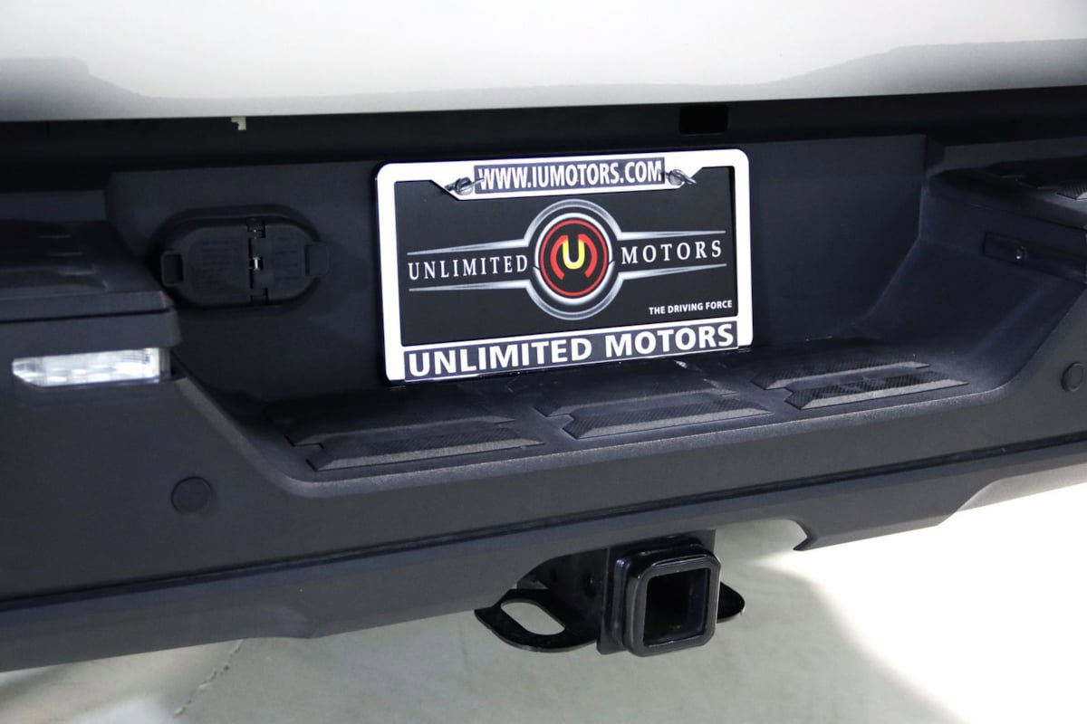 Used 2024 Toyota Tundra Platinum AWD/4WD image 13