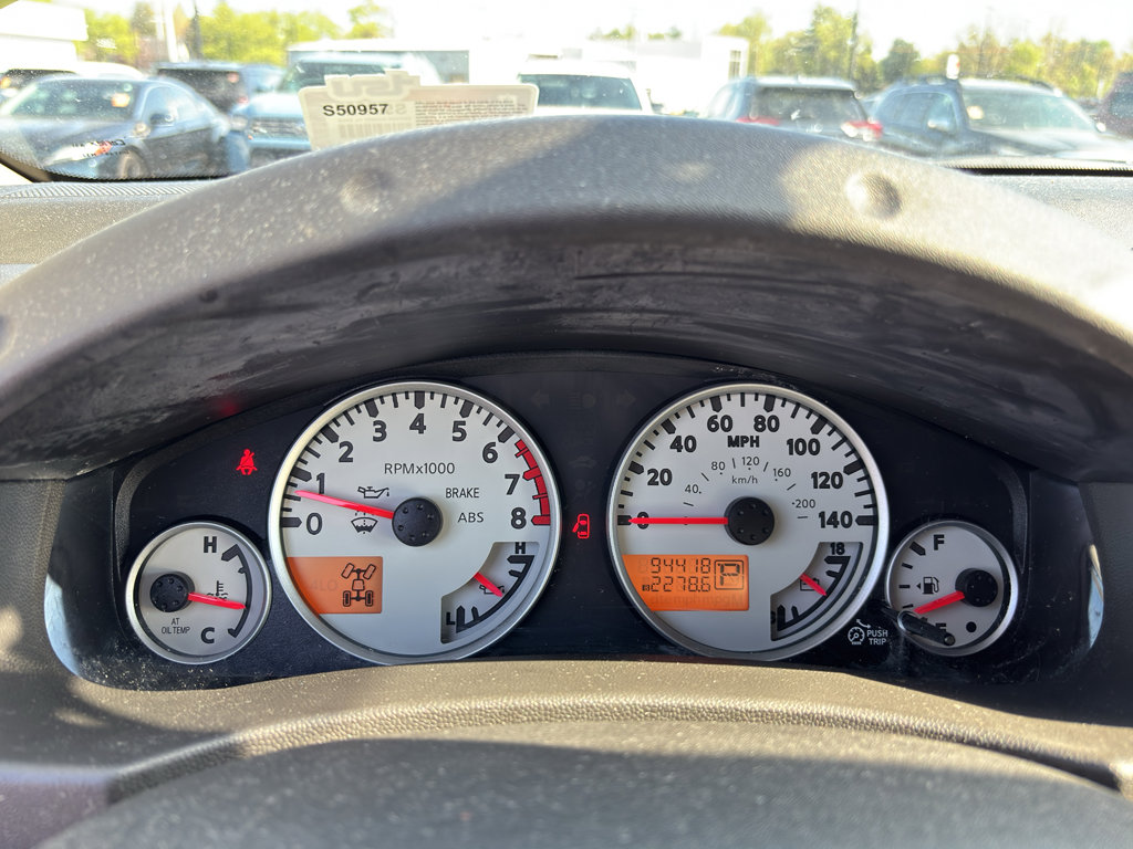 Used 2011 Nissan Xterra PRO-4X AWD/4WD image 9