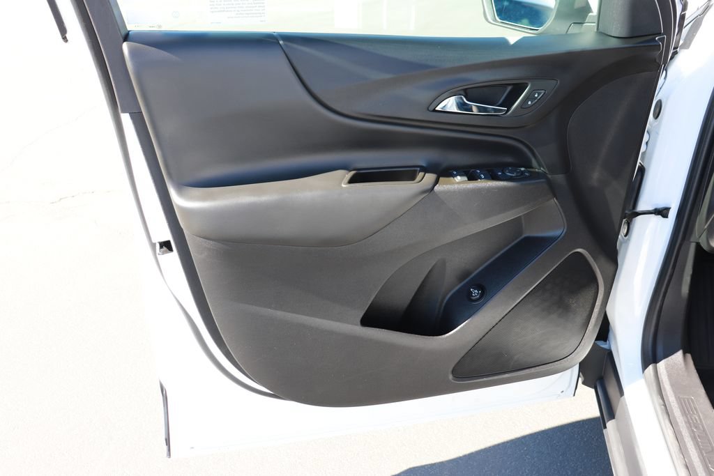 Used 2024 Chevrolet Equinox LT FWD image 10
