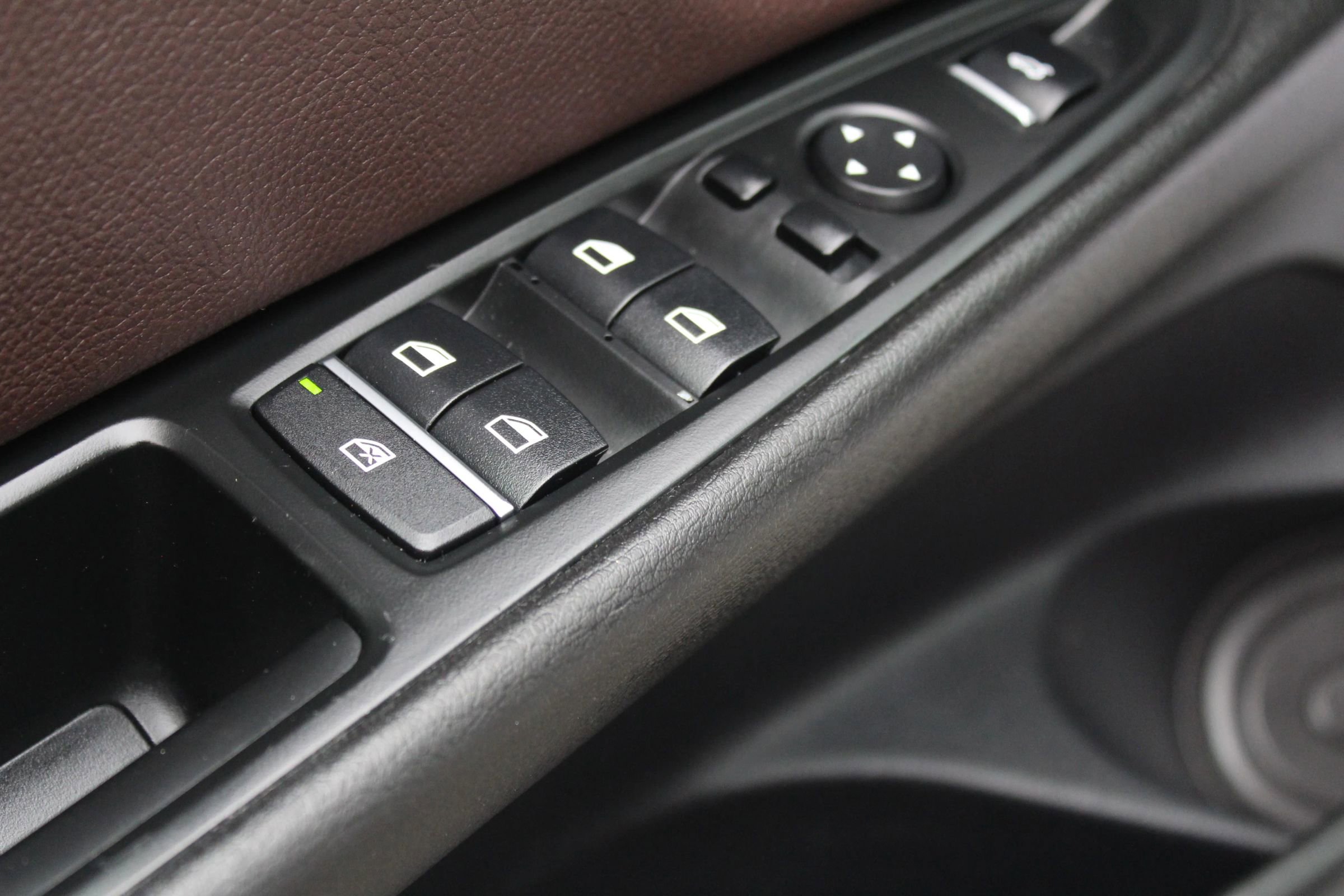 Used 2015 BMW X5 xDrive35i image 18