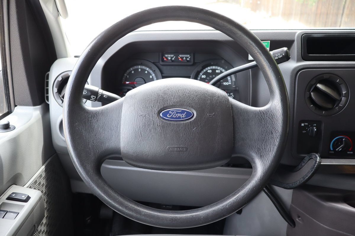 Used 2012 Ford E-350 and Econoline 350 Extended Super Duty w/ PWR Group RWD image 18