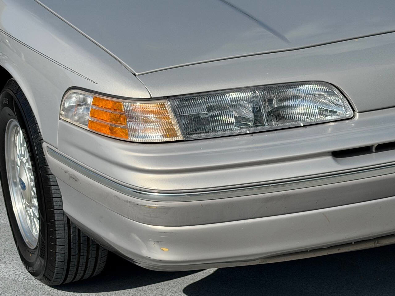 Used 1992 Ford Crown Victoria LX RWD image 25