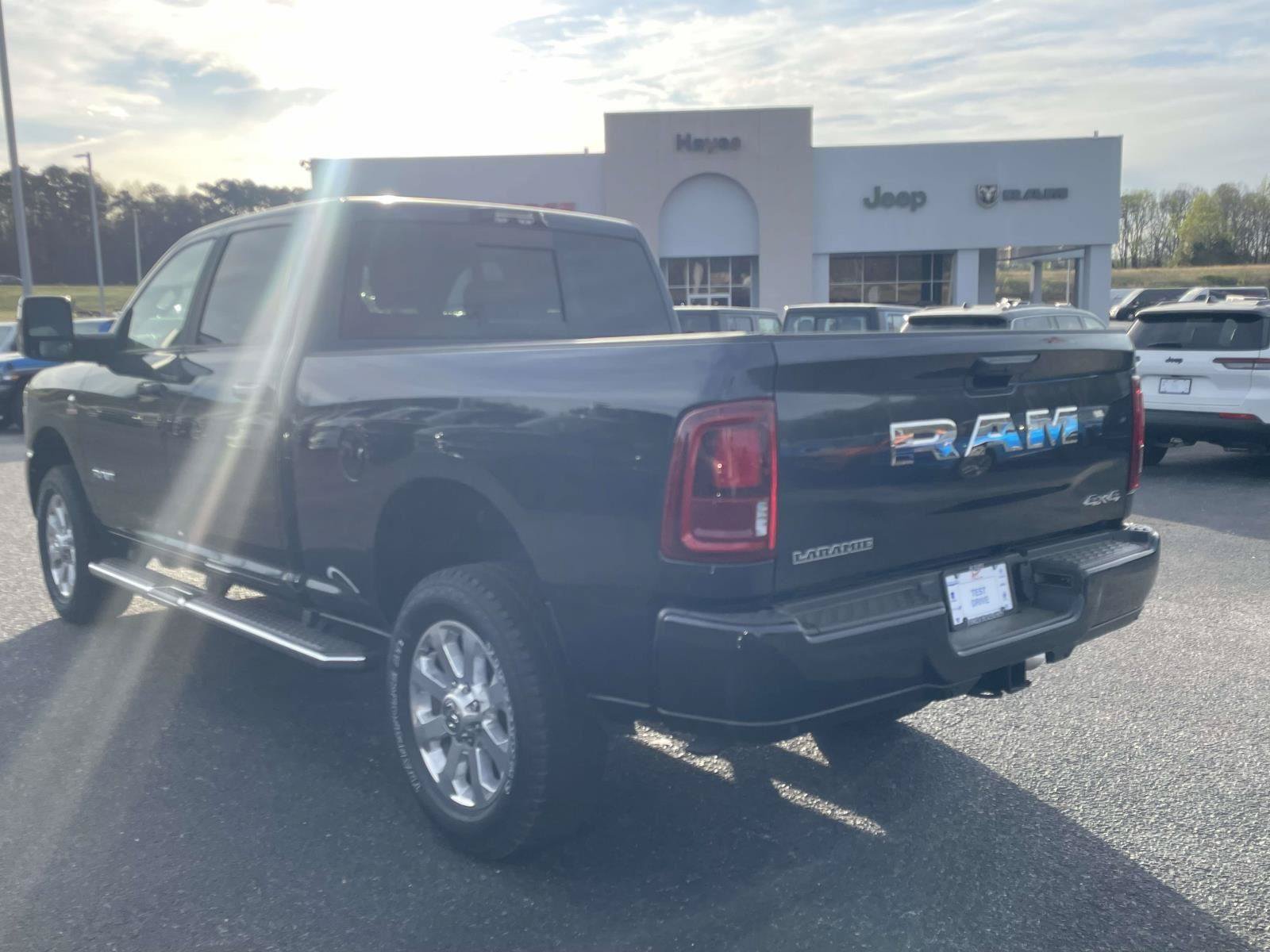 New 2026 RAM 2500 Laramie AWD/4WD image 3