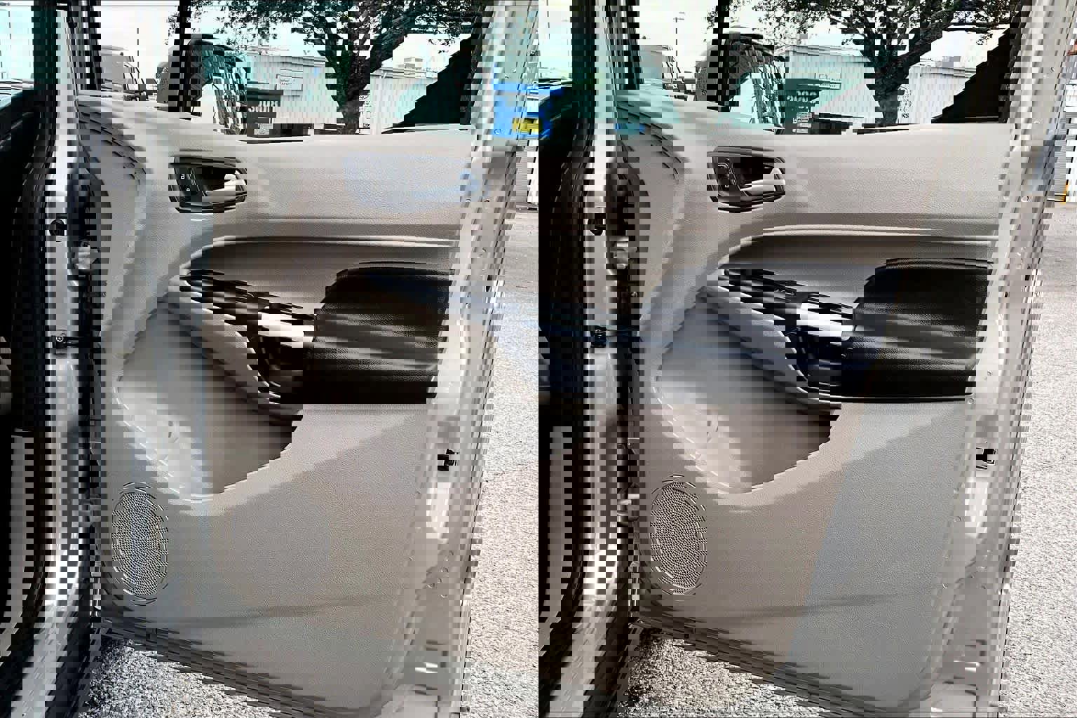 Used 2016 Ford Transit Connect Titanium image 22