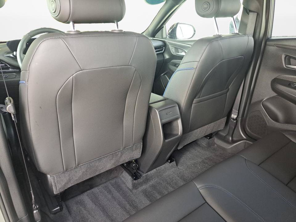 Used 2024 Buick Envista Sport Touring w/ Convenience I Package FWD image 13